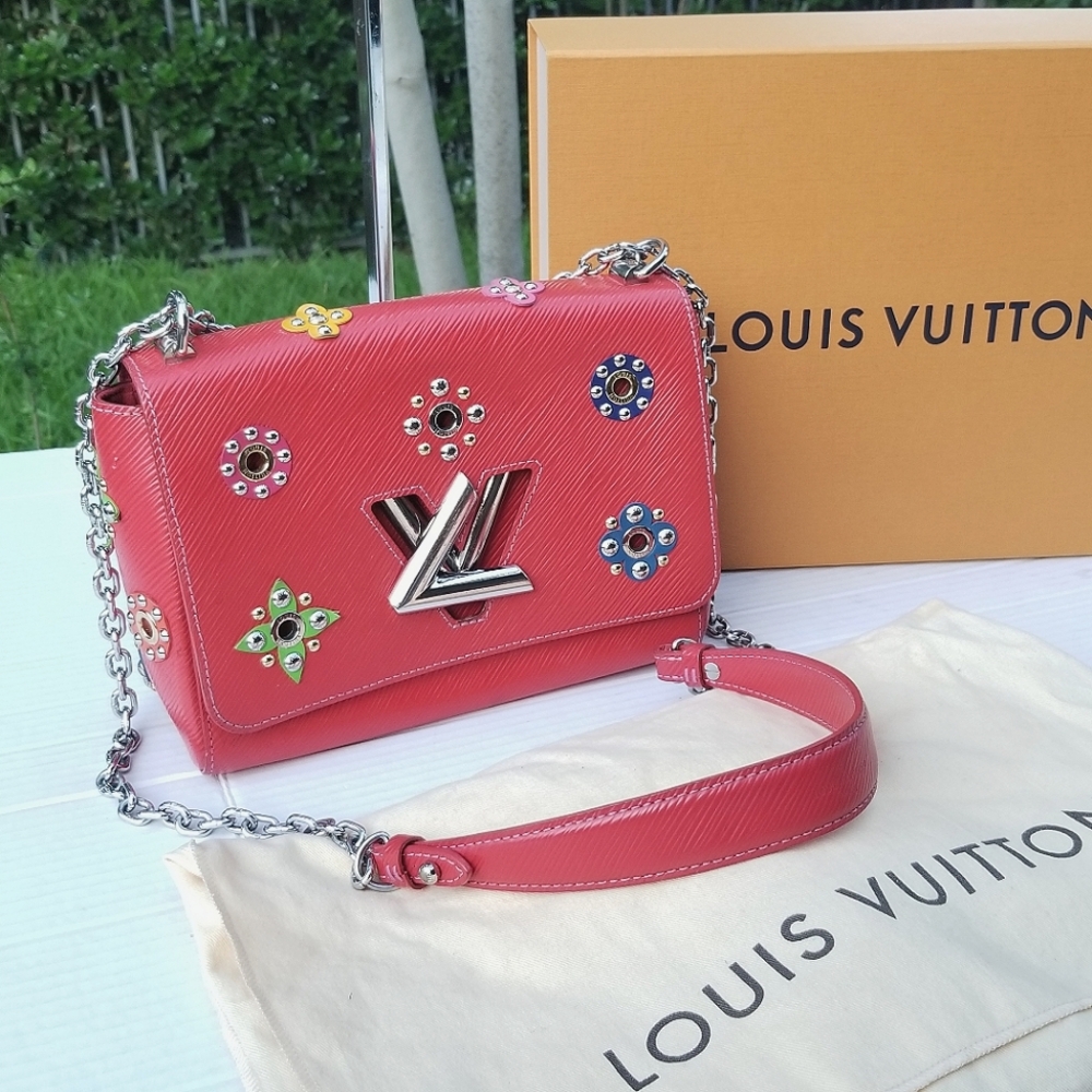 Extra pics Louis Vuitton Limited Edition Twist Shoulder Bag. PLEASE READ - Picture 1 of 16
